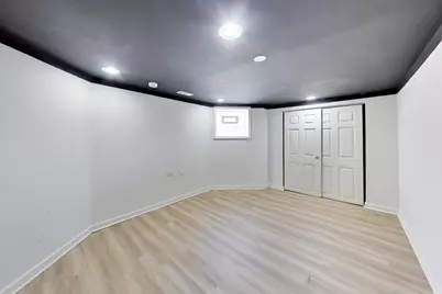8301 S Maryland Avenue, Chicago, IL 60619 - Photo 29