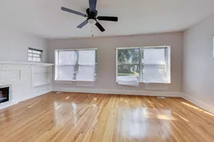 8301 S Maryland Ave, Chicago, IL 60619 - Photo 7