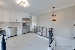 4929 W Randolph St, Hillside, IL 60162 - Photo 9