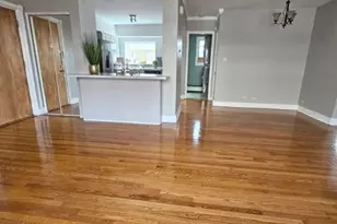 7526 N Ridge Blvd, Chicago, IL 60645 - Photo 3