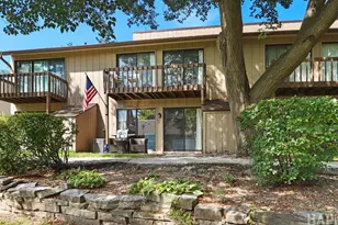 40 Bermuda Colony, Fox Lake, IL 60020 - Photo 1
