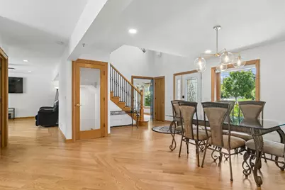 824 Kent Circle, Bartlett, IL 60103 - Photo 5