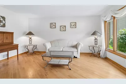 824 Kent Circle, Bartlett, IL 60103 - Photo 3