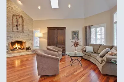 7229 Roxbury Court, Long Grove, IL 60060 - Photo 7