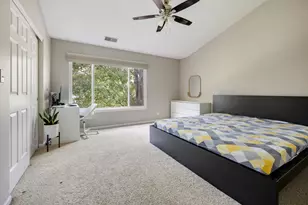 3024 Kentshire Cir, Naperville, IL 60564 - Photo 17