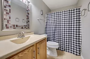 3024 Kentshire Cir, Naperville, IL 60564 - Photo 21