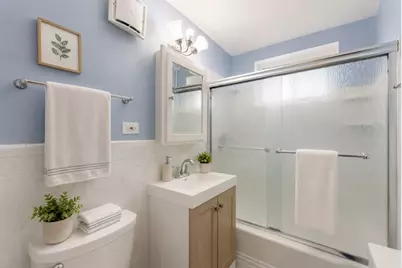 6035 N Damen Avenue #109, Chicago, IL 60659 - Photo 9