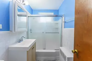 6035 N Damen Ave, Chicago, IL 60659 - Photo 11