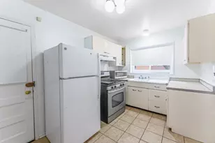 6035 N Damen Ave, Chicago, IL 60659 - Photo 13