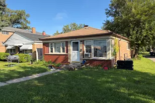 307 149th Pl, Harvey, IL 60426 - Photo 1