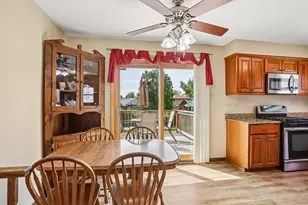12123 Lake View Dr, Orland Park, IL 60467 - Photo 17