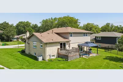 12123 Lake View Drive, Orland Park, IL 60467 - Photo 7