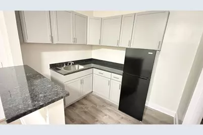 839 W Sheridan Road #321, Chicago, IL 60613 - Photo 5