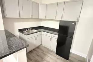 839 W Sheridan Rd, Chicago, IL 60613 - Photo 5