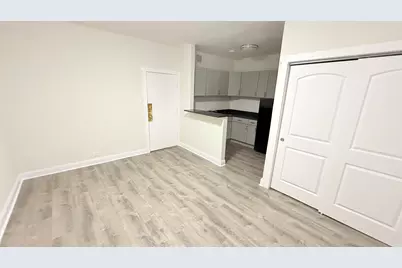 839 W Sheridan Road #321, Chicago, IL 60613 - Photo 7