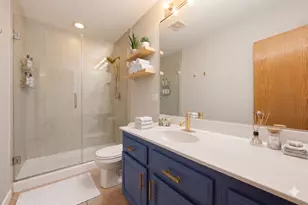 1610 W Fullerton Ave, Chicago, IL 60614 - Photo 5