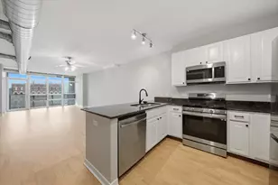 1610 W Fullerton Ave, Chicago, IL 60614 - Photo 3