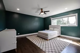 6630 N Trumbull Ave, Lincolnwood, IL 60712 - Photo 17