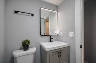 6630 N Trumbull Ave, Lincolnwood, IL 60712 - Photo 27