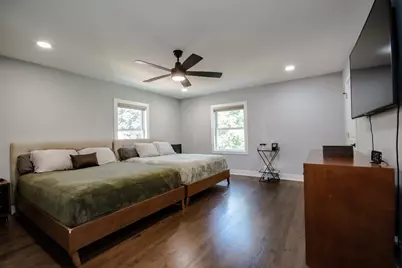 6630 N Trumbull Avenue, Lincolnwood, IL 60712 - Photo 11