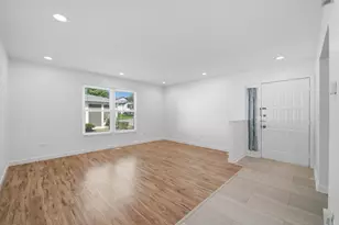 1046 Hampton Harbor, Schaumburg, IL 60193 - Photo 3