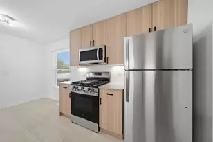 1046 Hampton Harbor, Schaumburg, IL 60193 - Photo 7