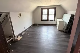 10453 S Ewing Ave, Chicago, IL 60617 - Photo 17