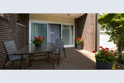 10101 Cherry Parkway #M8, Skokie, IL 60076 - Photo 7
