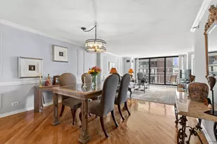 1250 N Dearborn St, Chicago, IL 60610 - Photo 3
