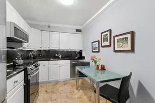 1250 N Dearborn St, Chicago, IL 60610 - Photo 7