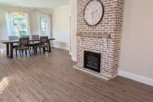 419 S Saxby Ave, Freeport, IL 61032 - Photo 17