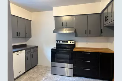 419 S Saxby Avenue, Freeport, IL 61032 - Photo 19