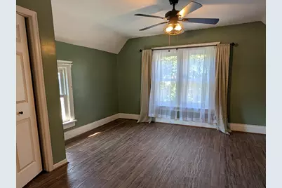 419 S Saxby Avenue, Freeport, IL 61032 - Photo 25