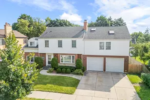 225 Stratford Rd, Des Plaines, IL 60016 - Photo 3