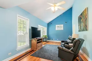 225 Stratford Rd, Des Plaines, IL 60016 - Photo 19