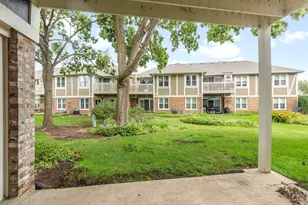 1255 Regency Ct, Vernon Hills, IL 60061 - Photo 27