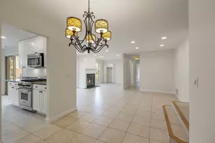 1255 Regency Ct, Vernon Hills, IL 60061 - Photo 5