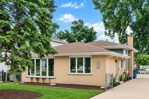 570 W Crockett Ave, Elmhurst, IL 60126 - Photo 1