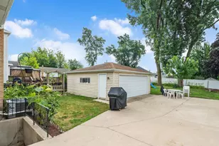 570 W Crockett Ave, Elmhurst, IL 60126 - Photo 19