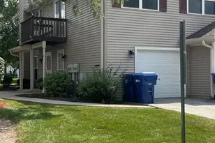12221 Fairway Cir, Blue Island, IL 60406 - Photo 1