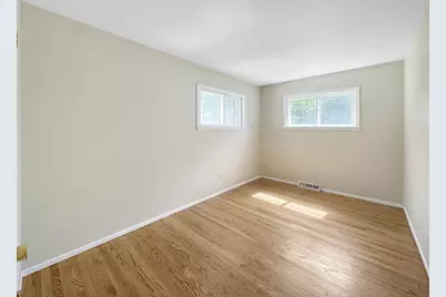 N335 Cottonwood Drive, Wheaton, IL 60187 - Photo 13