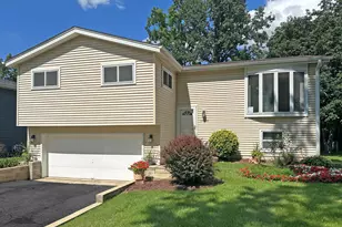 N335 Cottonwood Dr, Wheaton, IL 60187 - Photo 1