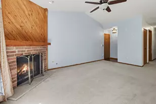 430 Elizabeth Dr, Wood Dale, IL 60191 - Photo 5