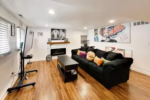 3014 W Walnut St, Chicago, IL 60612 - Photo 9