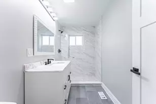 2234 Gunderson Ave, Berwyn, IL 60402 - Photo 11