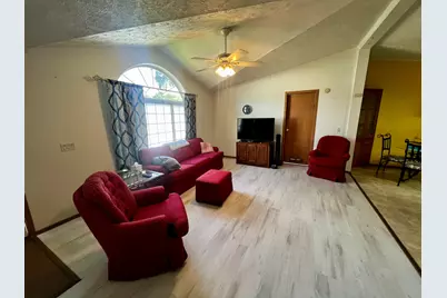 1074 Lakeview Road, Elgin, IL 60123 - Photo 5