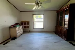 1074 Lakeview Rd, Elgin, IL 60123 - Photo 13