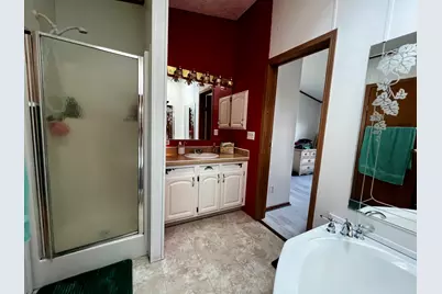 1074 Lakeview Road, Elgin, IL 60123 - Photo 11