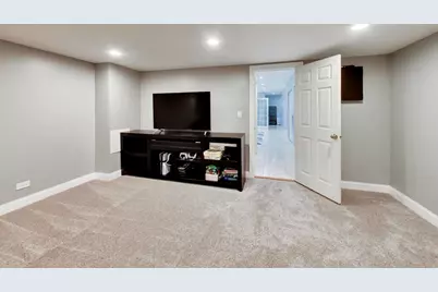 329 W Goethe Street, Chicago, IL 60610 - Photo 37