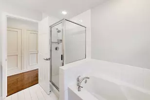329 W Goethe St, Chicago, IL 60610 - Photo 25